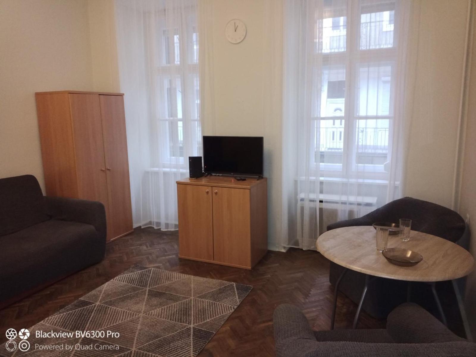 Quiet Place In The Center Appartement *