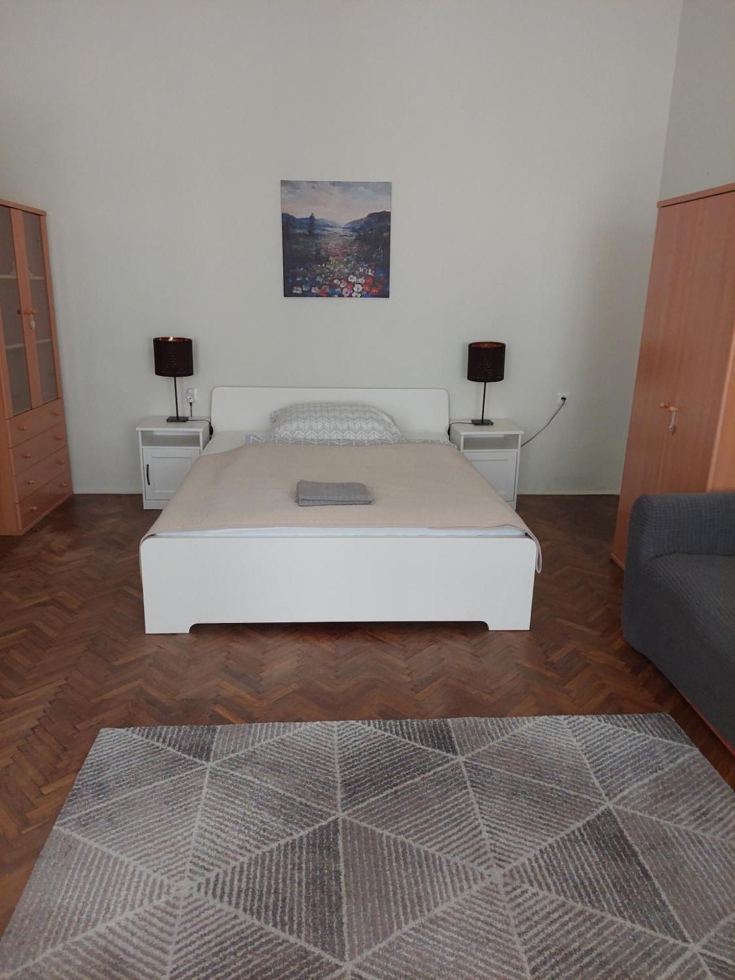 Appartement Quiet Place In The Center